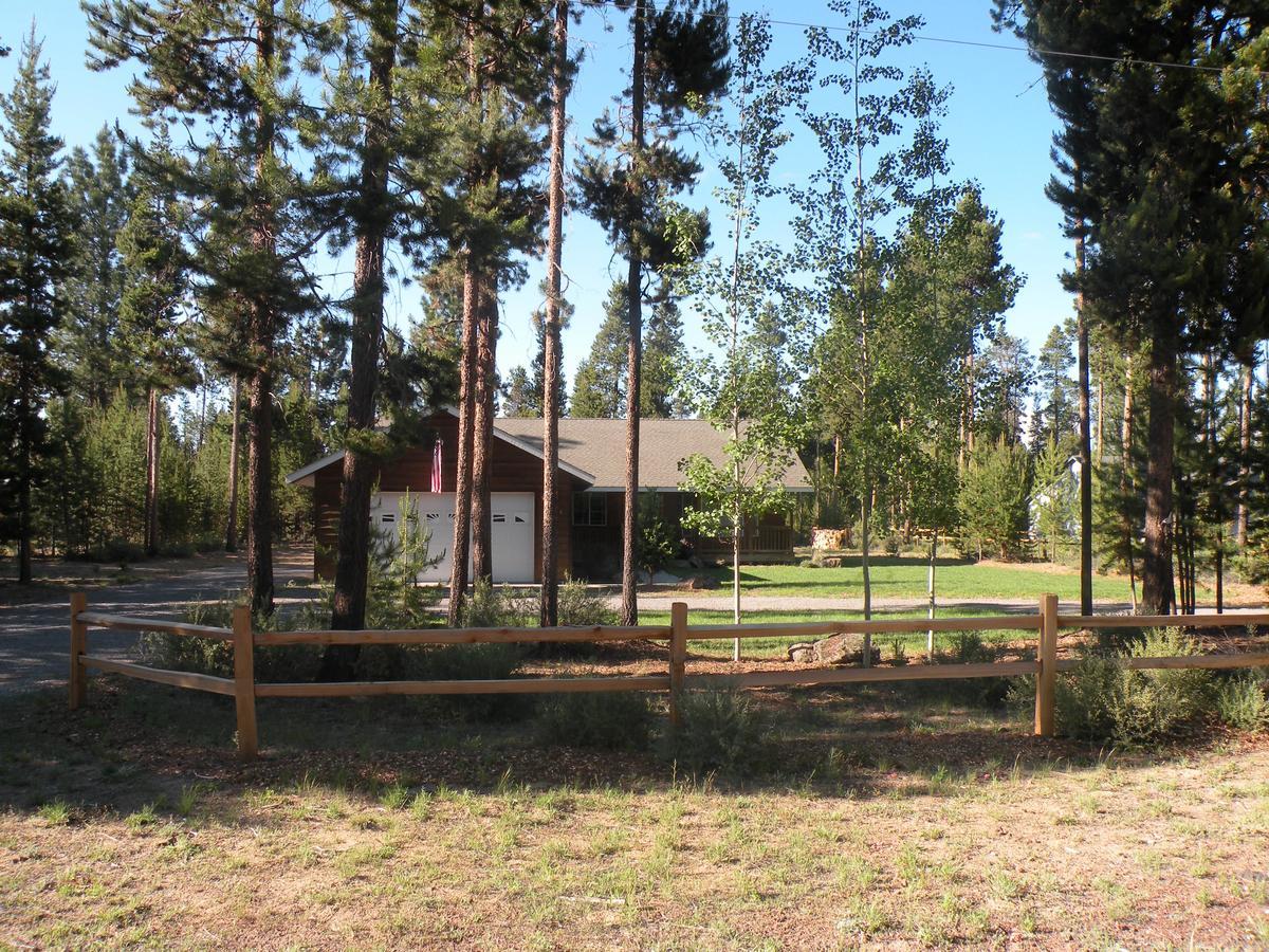 Villa Cozy Cabin Lapine à La Pine Extérieur photo